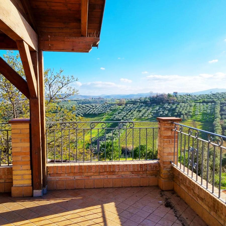 Paglieta La Vigna Di Ranco Agriturismo מראה חיצוני תמונה